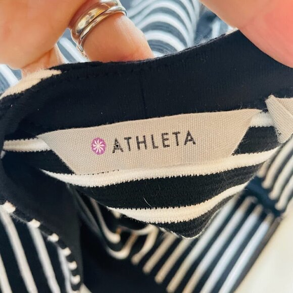 Athleta Dress Bodycon Scopp Neck Tank Stripes Black White XS Outdoor Activewear - Picture 6 of 10